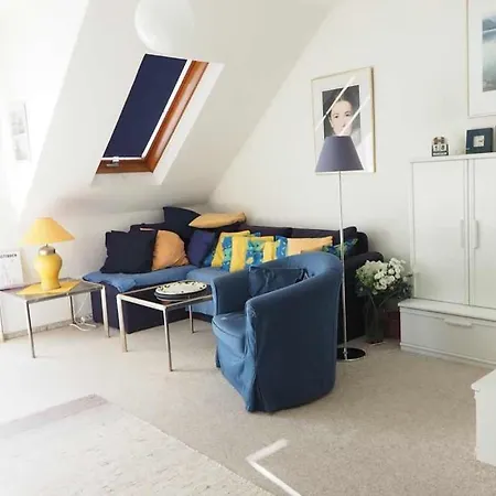Liebevoll Eingerichtetes Ca 60 Qm Grosses 3-zimmer-app Apartment Scharbeutz