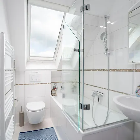 Apartament Liebevoll Eingerichtetes Ca 60 Qm Grosses 3-zimmer-app *