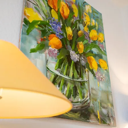 Liebevoll Eingerichtetes Ca 60 Qm Grosses 3-zimmer-app