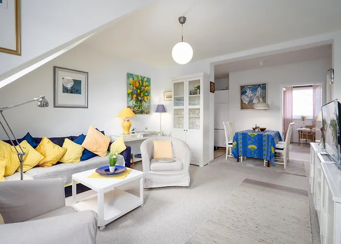 Appartement Liebevoll Eingerichtetes Ca 60 Qm Grosses 3-zimmer-app *